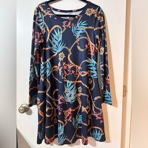 NWT Soft Chain and Leaf Print Long Sleeve Swing Dress with Pockets size M